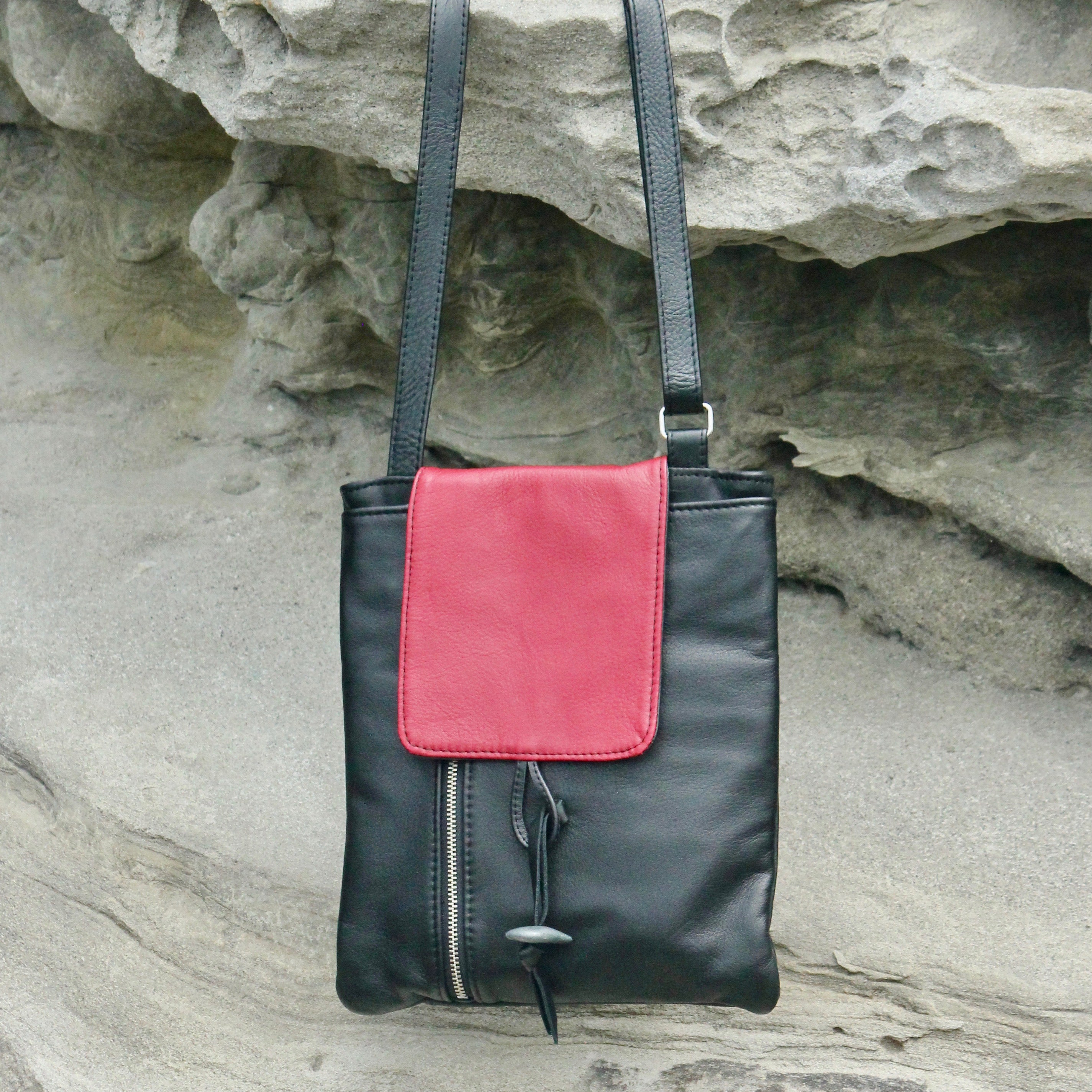 Leather handbag outlet from Visantyna Collection.